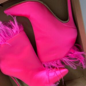 Jessica Simpson Hot Pink Feathered Heeled Boots Womens Size 6